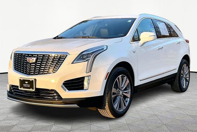 Used 2025 Cadillac XT5 Premium Luxury image 3