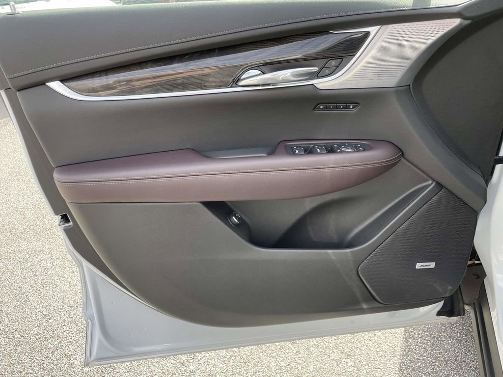 Certified 2023 Cadillac XT6 Premium Luxury image 16