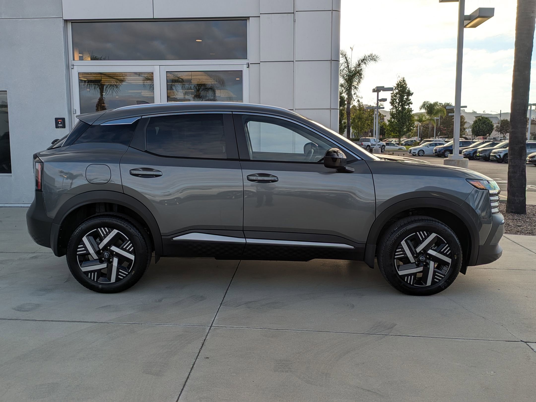 New 2026 Nissan Kicks SV image 4