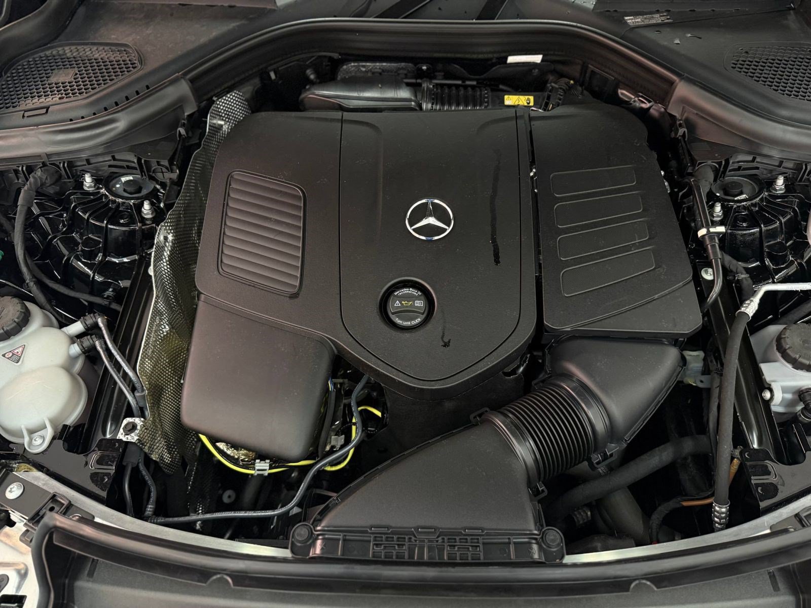 Certified 2025 Mercedes-Benz GLC 350e 4MATIC image 31