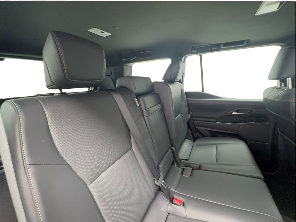 Used 2025 Lexus GX 550 w/ Accessory Package (31) AWD/4WD image 27