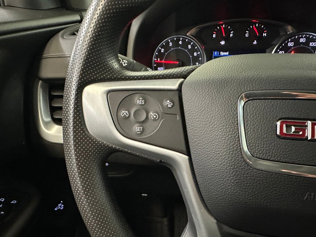 Used 2023 GMC Terrain SLE w/ Driver Convenience Package image 12