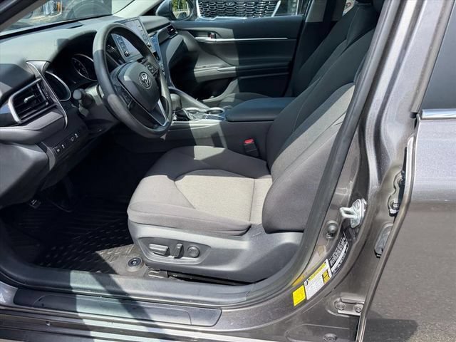 Used 2024 Toyota Camry SE w/ Convenience Package FWD image 8