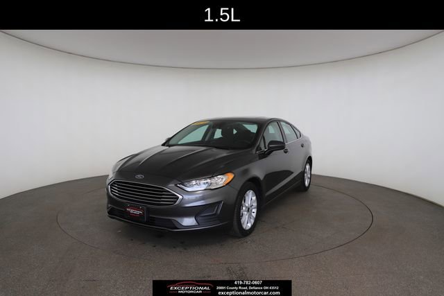 Used 2019 Ford Fusion SE image 2