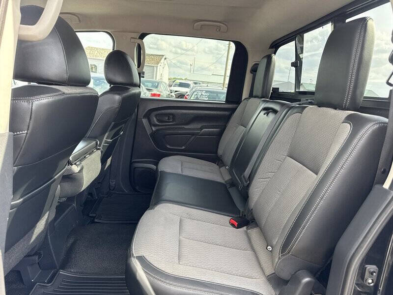Used 2018 Nissan Titan S w/ S Utility Package AWD/4WD image 19