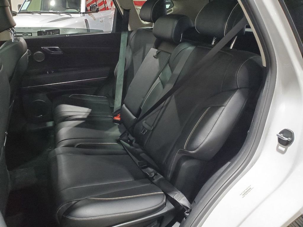 Used 2022 Genesis GV80 2.5T w/ Prestige Package 04 image 30