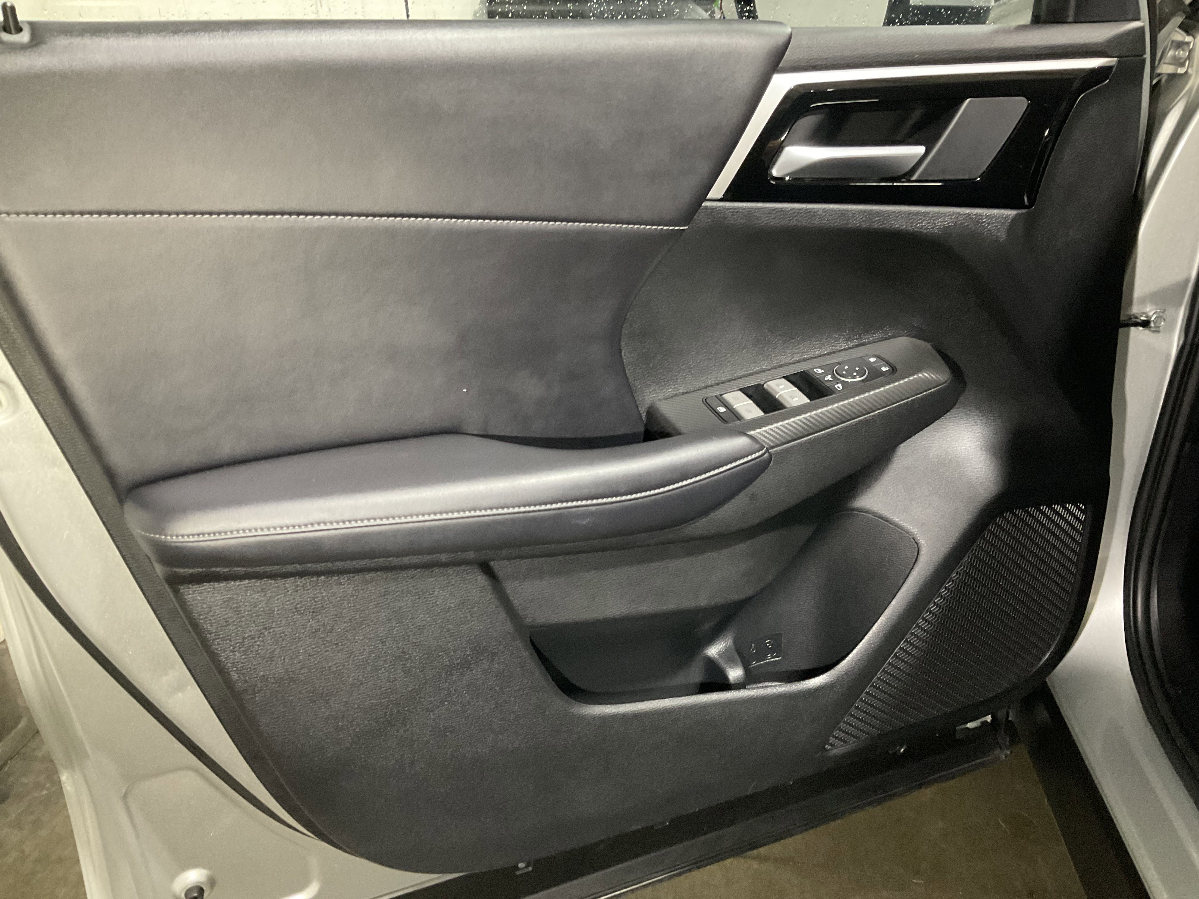 Used 2024 Mitsubishi Outlander Ralliart image 26