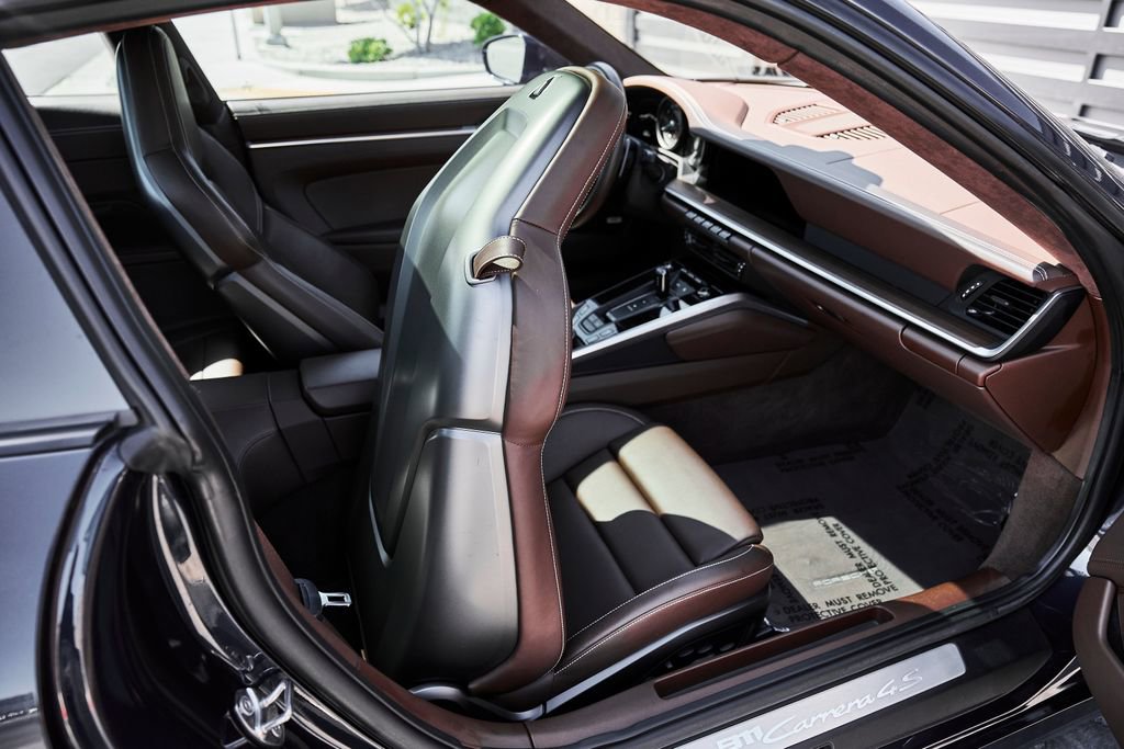 Used 2020 Porsche 911 Carrera 4S w/ Premium Package image 40