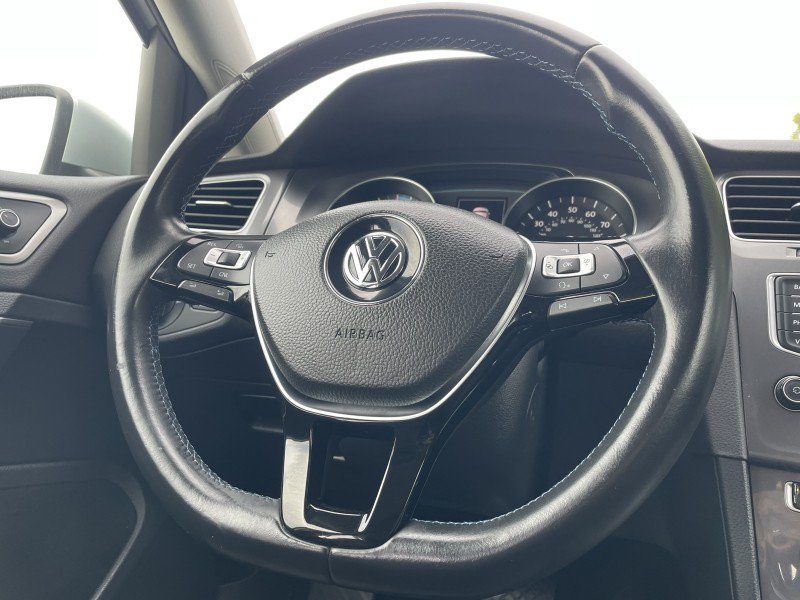 Used 2015 Volkswagen e-Golf SEL Premium FWD image 15