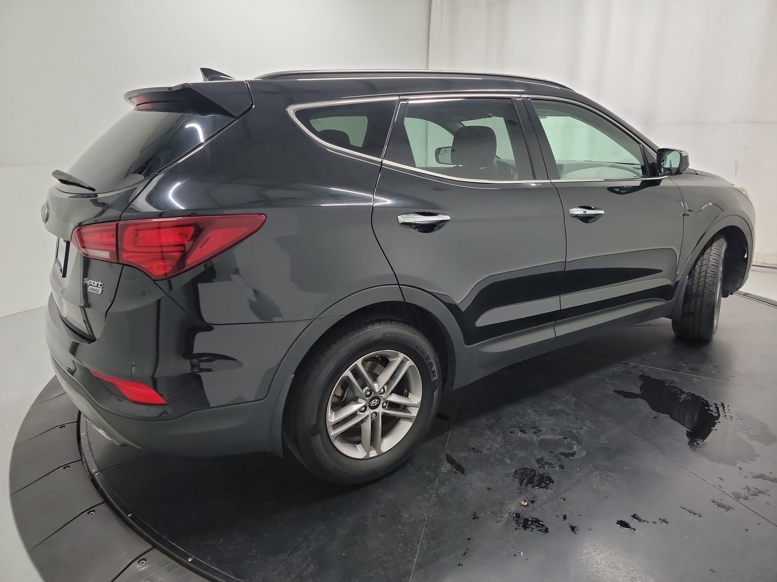 Used 2018 Hyundai Santa Fe Sport w/ 2.4L Value Package 02 image 9