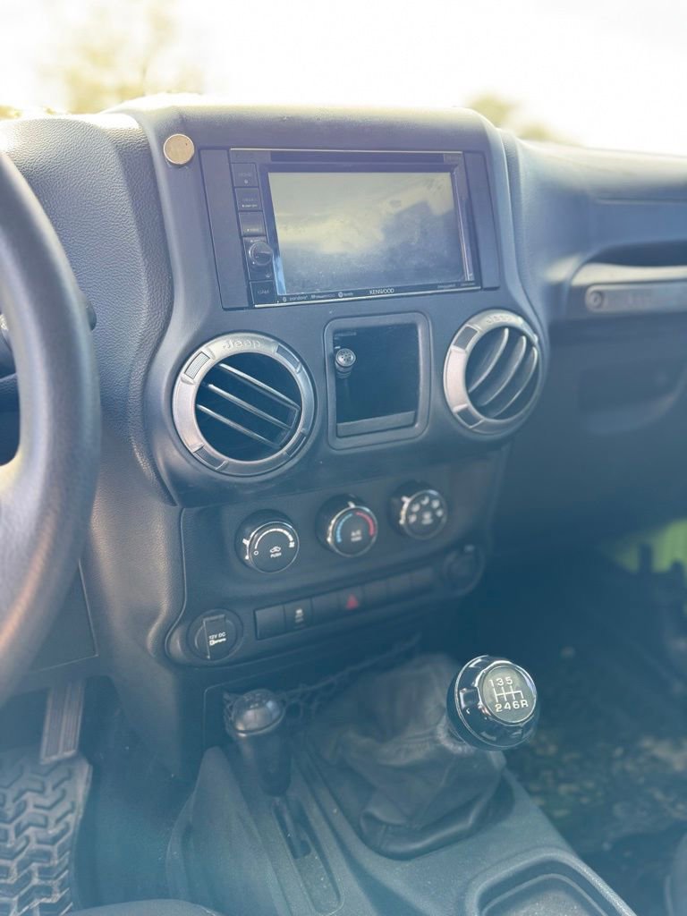 Used 2013 Jeep Wrangler Sport image 9