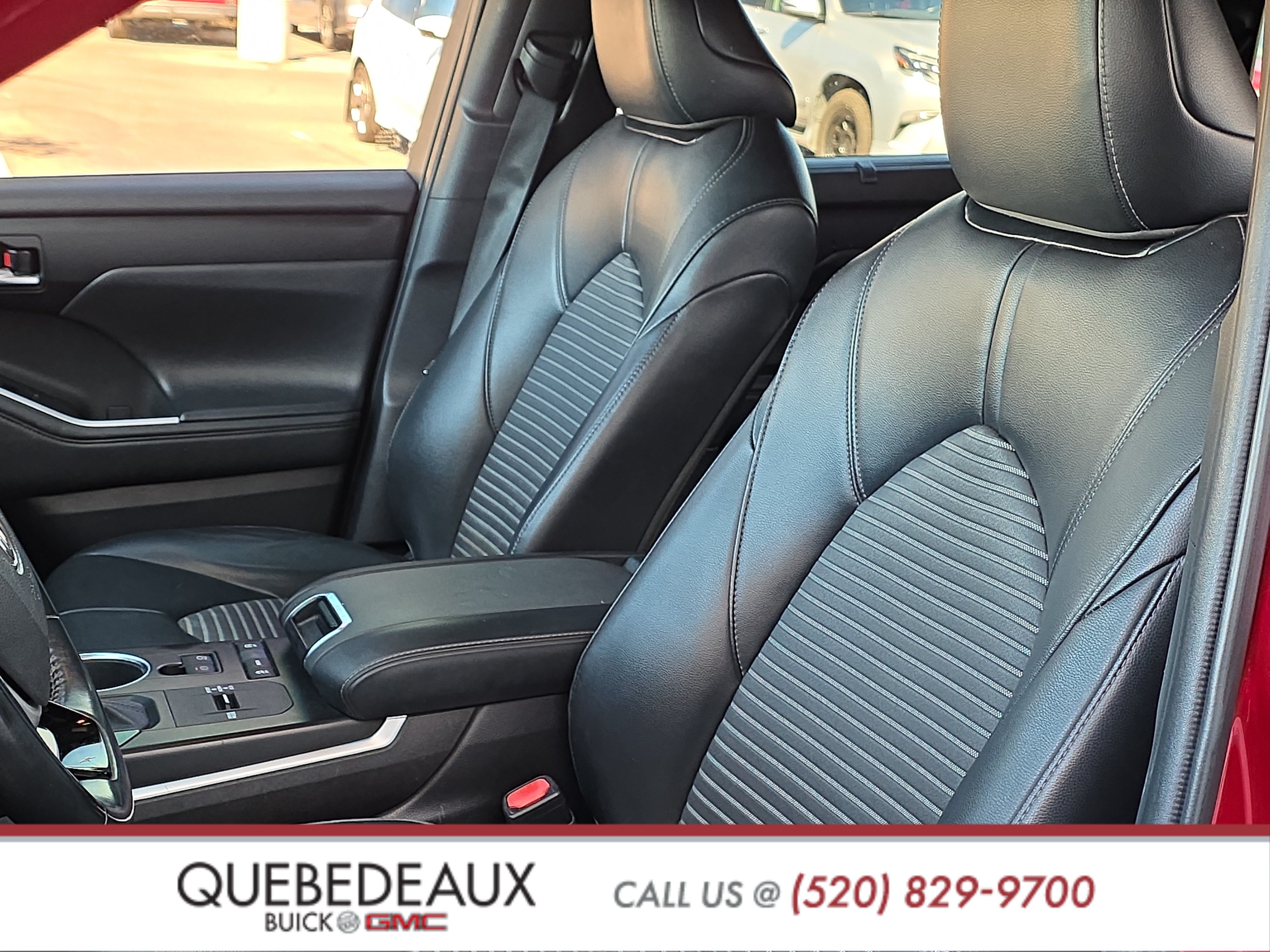 Used 2022 Toyota Highlander XSE FWD image 7
