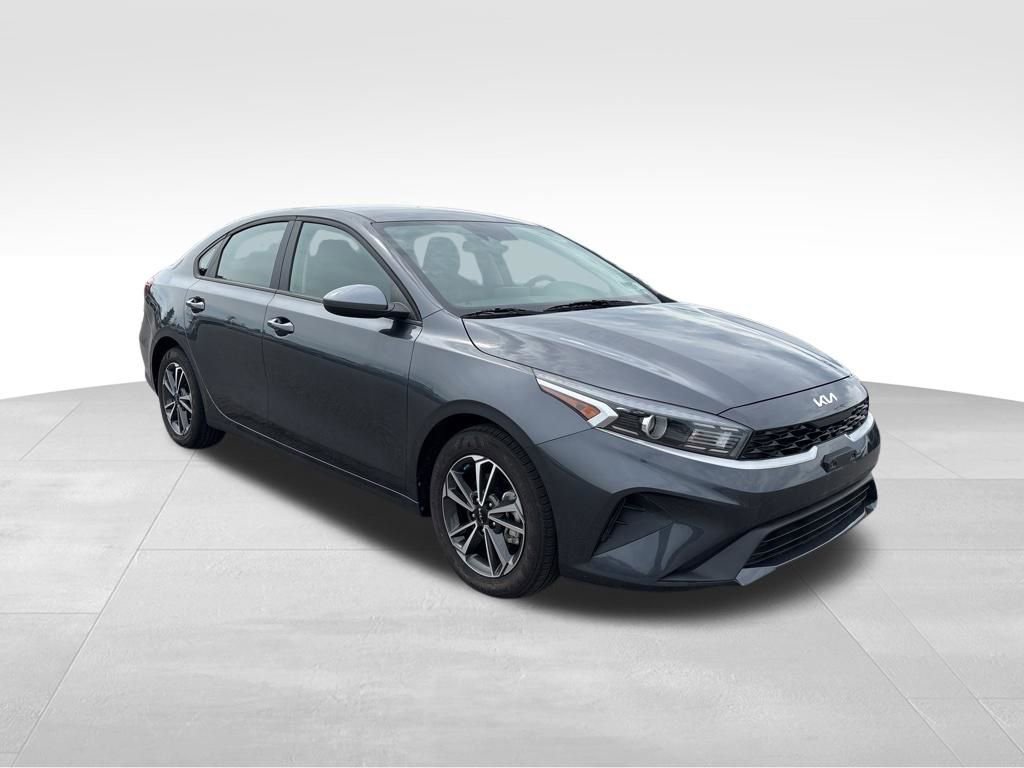 Certified 2023 Kia Forte LXS image 4
