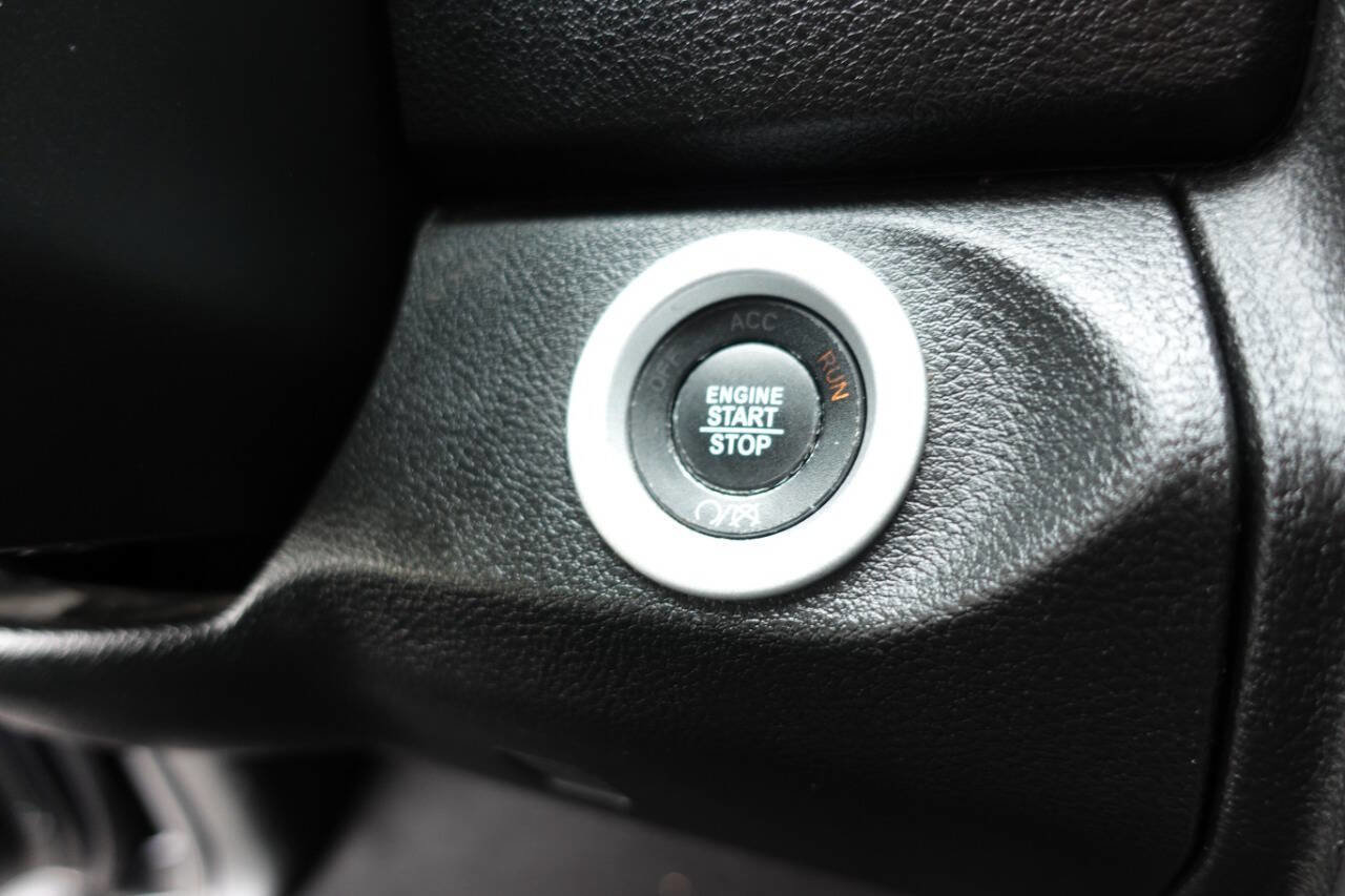 Used 2023 RAM 1500 Classic SLT w/ Electronics Convenience Group AWD/4WD image 49