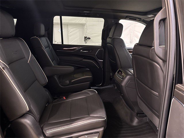 Certified 2022 Cadillac Escalade ESV Premium Luxury w/ Performance Package image 27