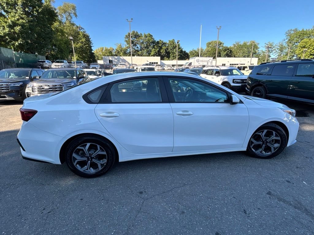 Used 2021 Kia Forte LXS FWD image 7