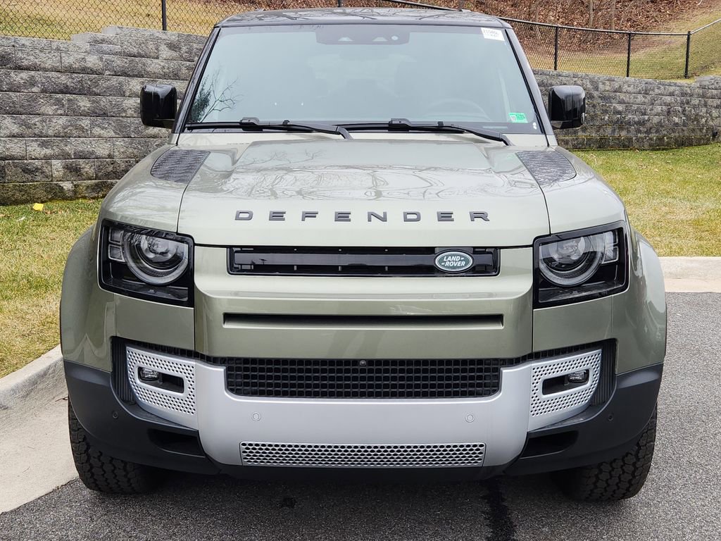 Used 2025 Land Rover Defender 130 S AWD/4WD image 8