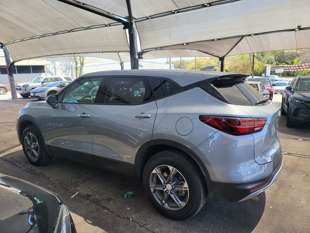 Used 2025 Chevrolet Blazer LT image 12
