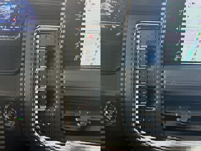 Used 2023 Chevrolet Suburban High Country image 19