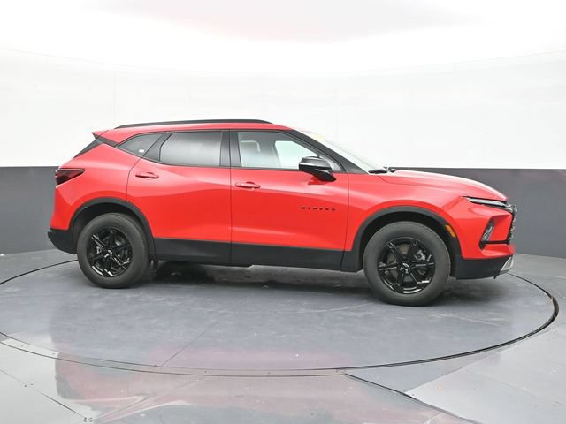 Used 2024 Chevrolet Blazer LT w/ Midnight/Sport Edition FWD image 18