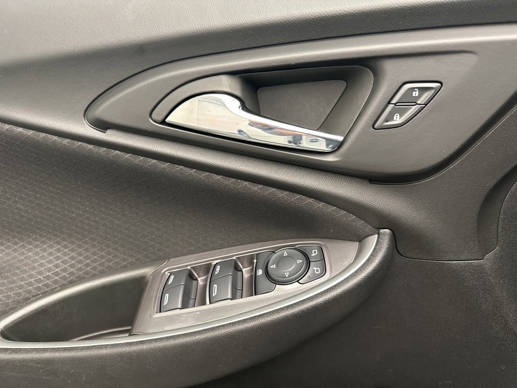 Used 2024 Chevrolet Malibu LT image 23