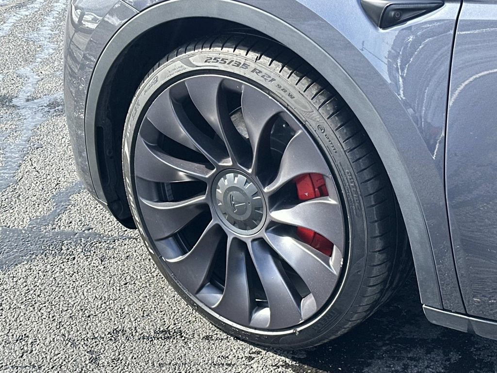 Used 2021 Tesla Model Y Performance image 31