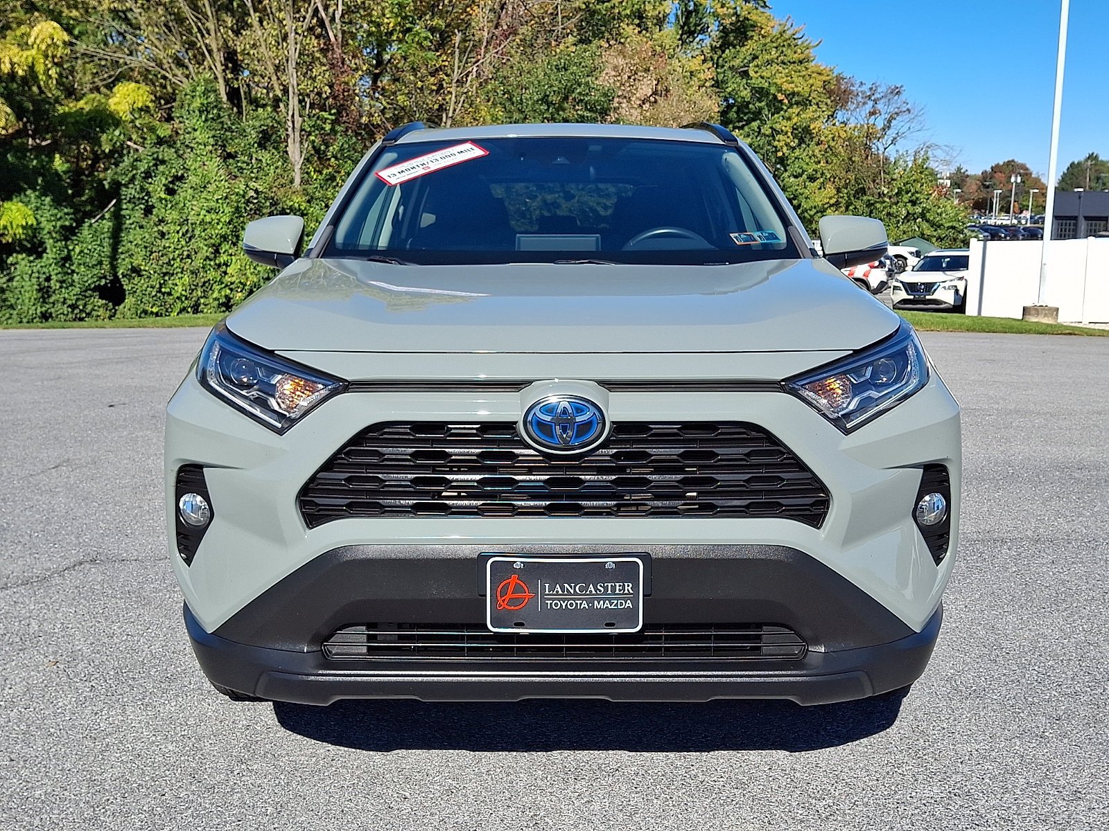 Used 2021 Toyota RAV4 XLE w/ Convenience Package AWD/4WD image 2