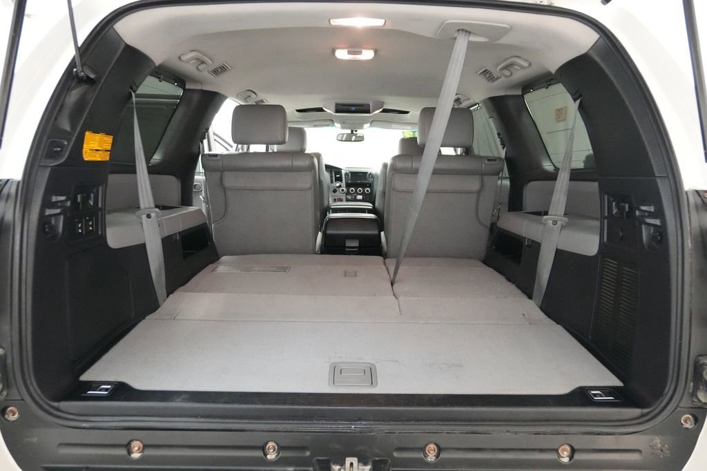 Used 2013 Toyota Sequoia Platinum image 30