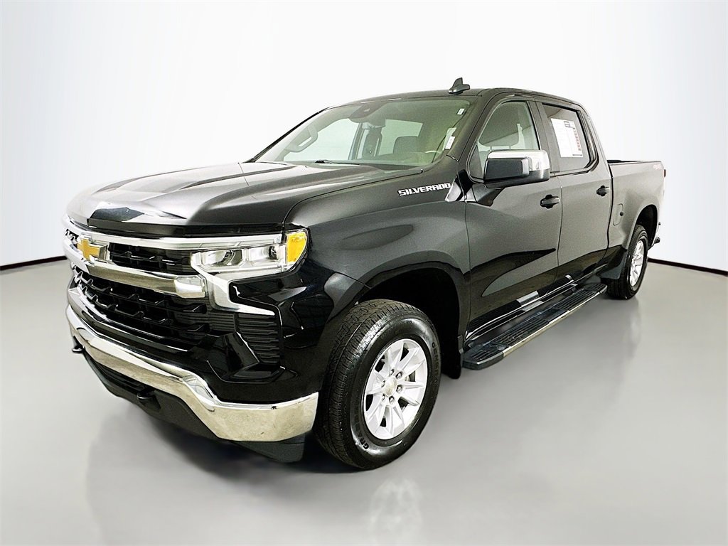 Used 2023 Chevrolet Silverado 1500 LT w/ Protection Package image 3