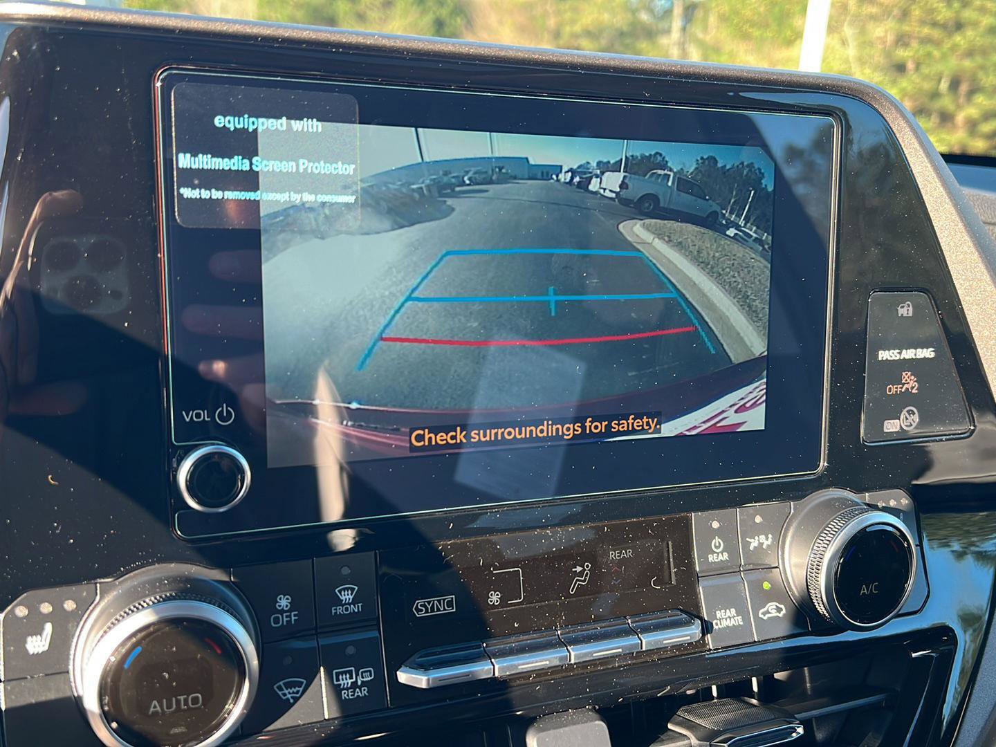 New 2026 Toyota Highlander XLE image 25