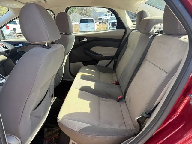 Used 2014 Ford Focus SE FWD image 16
