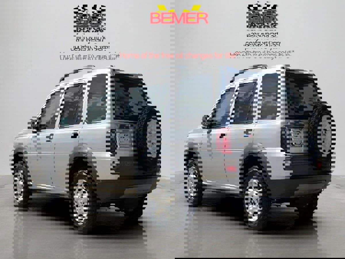 Used 2004 Land Rover Freelander SE image 3
