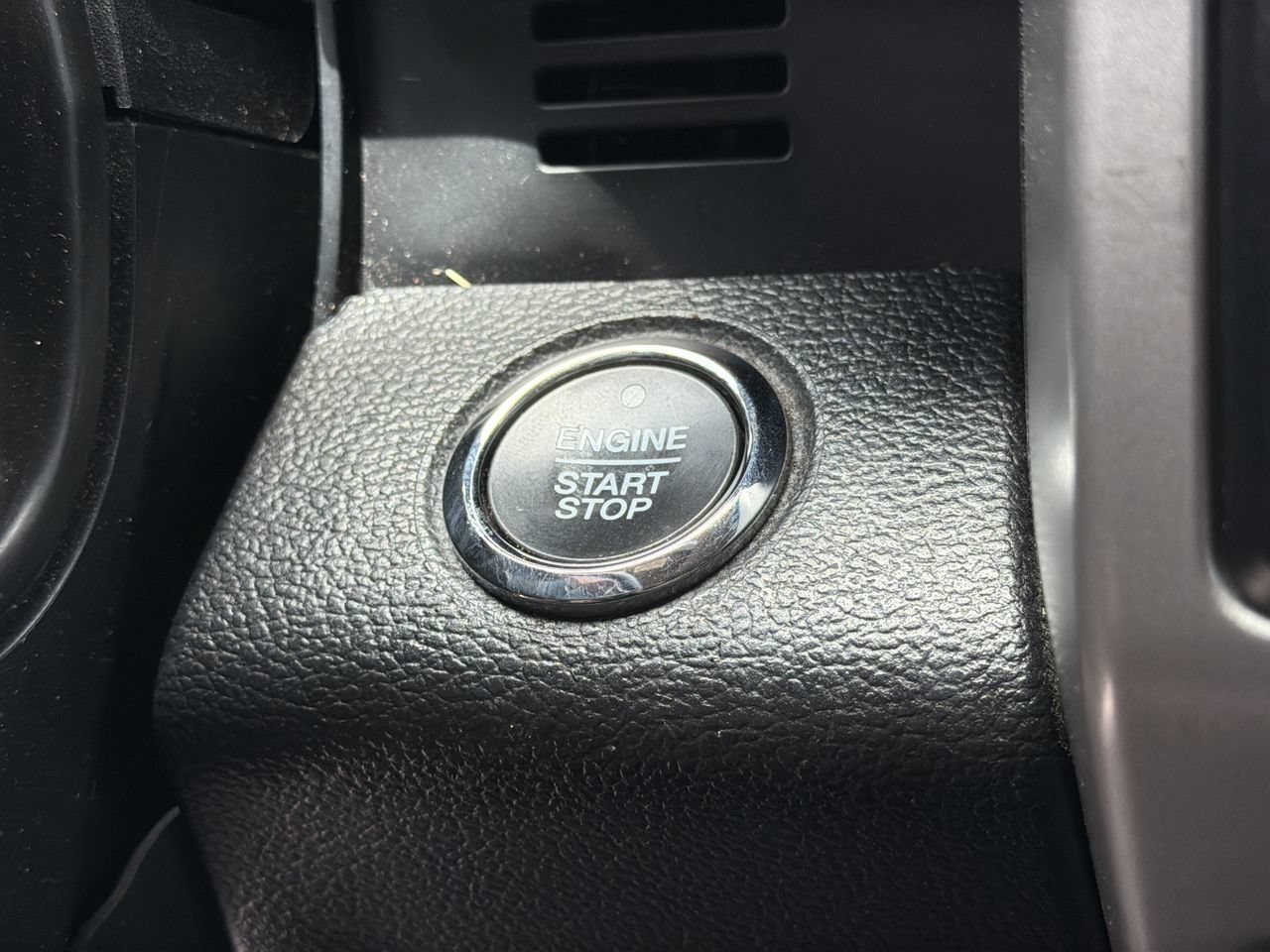 Used 2019 Ford F350 Lariat w/ Lariat Ultimate Package AWD/4WD image 30
