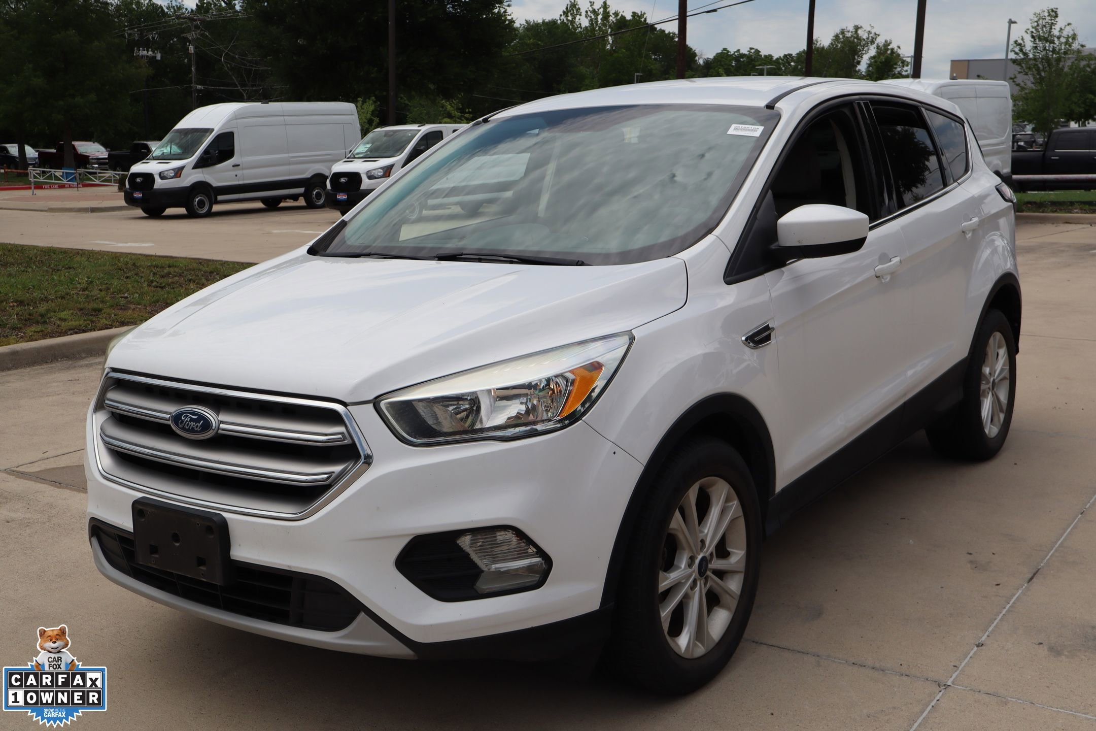 Used 2017 Ford Escape SE FWD image 8