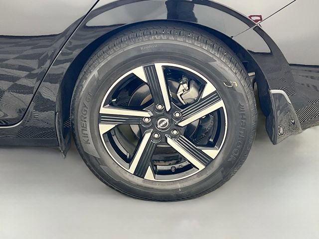Used 2025 Nissan Sentra SV w/ All-Weather Package FWD image 34