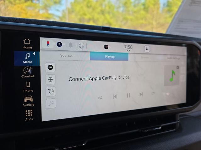 Used 2025 Jeep Wrangler Sport image 32