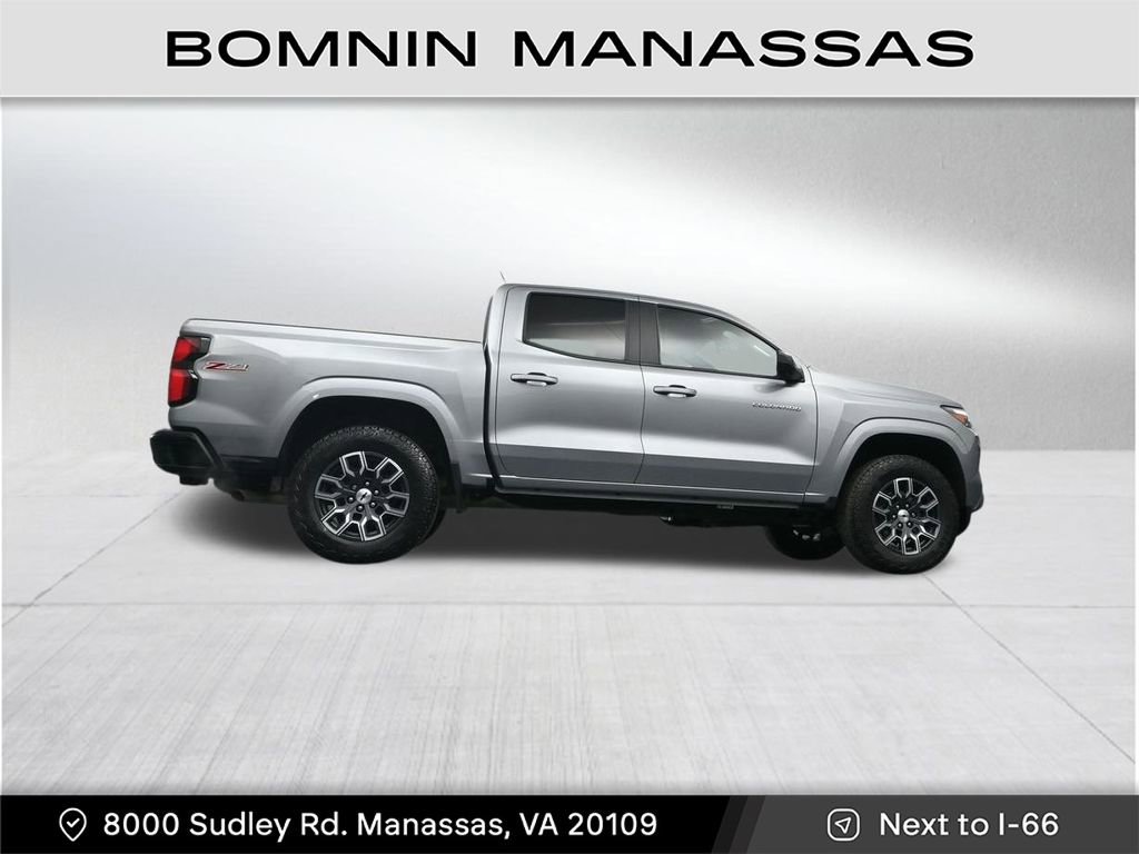 Used 2024 Chevrolet Colorado Z71 w/ Z71 Convenience Package 2 image 31