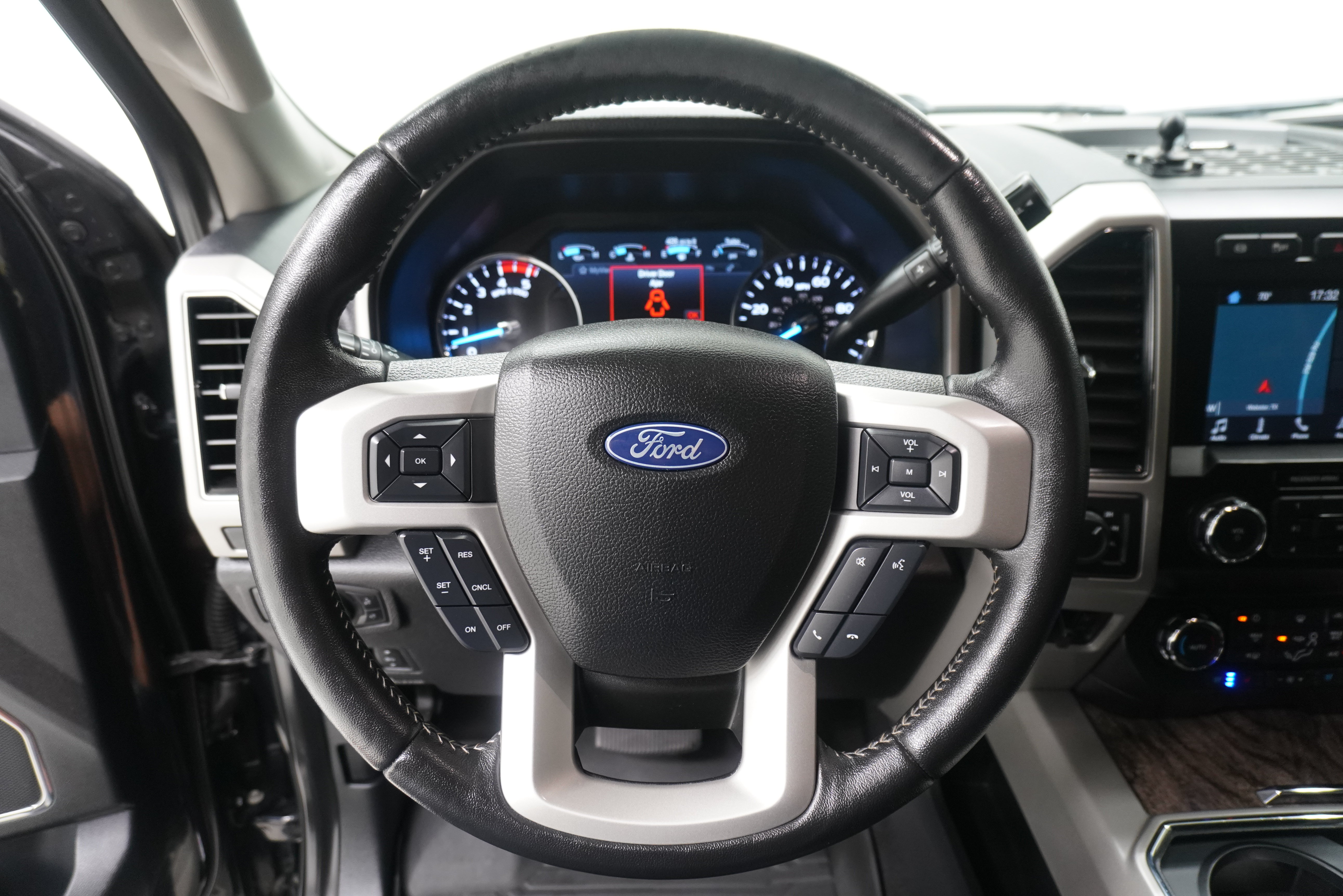 Used 2019 Ford F250 Lariat w/ Lariat Ultimate Package AWD/4WD image 19