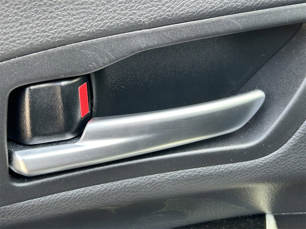 Used 2025 Toyota Sienna XSE image 22