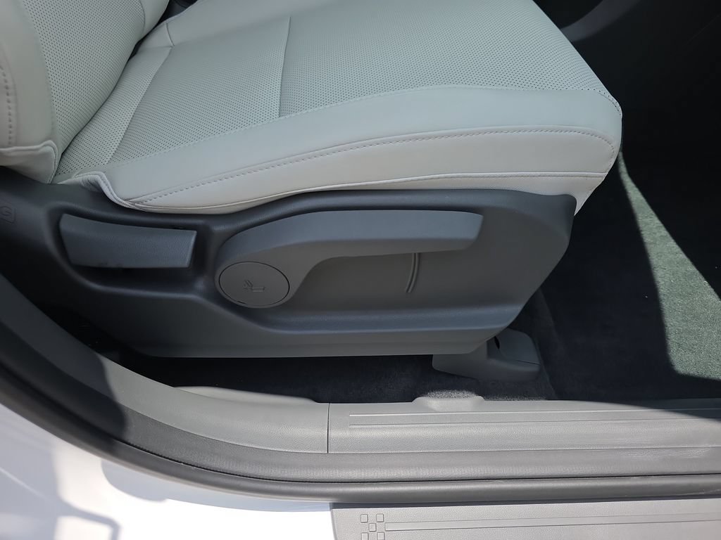 New 2026 Hyundai Santa Fe SEL FWD image 36