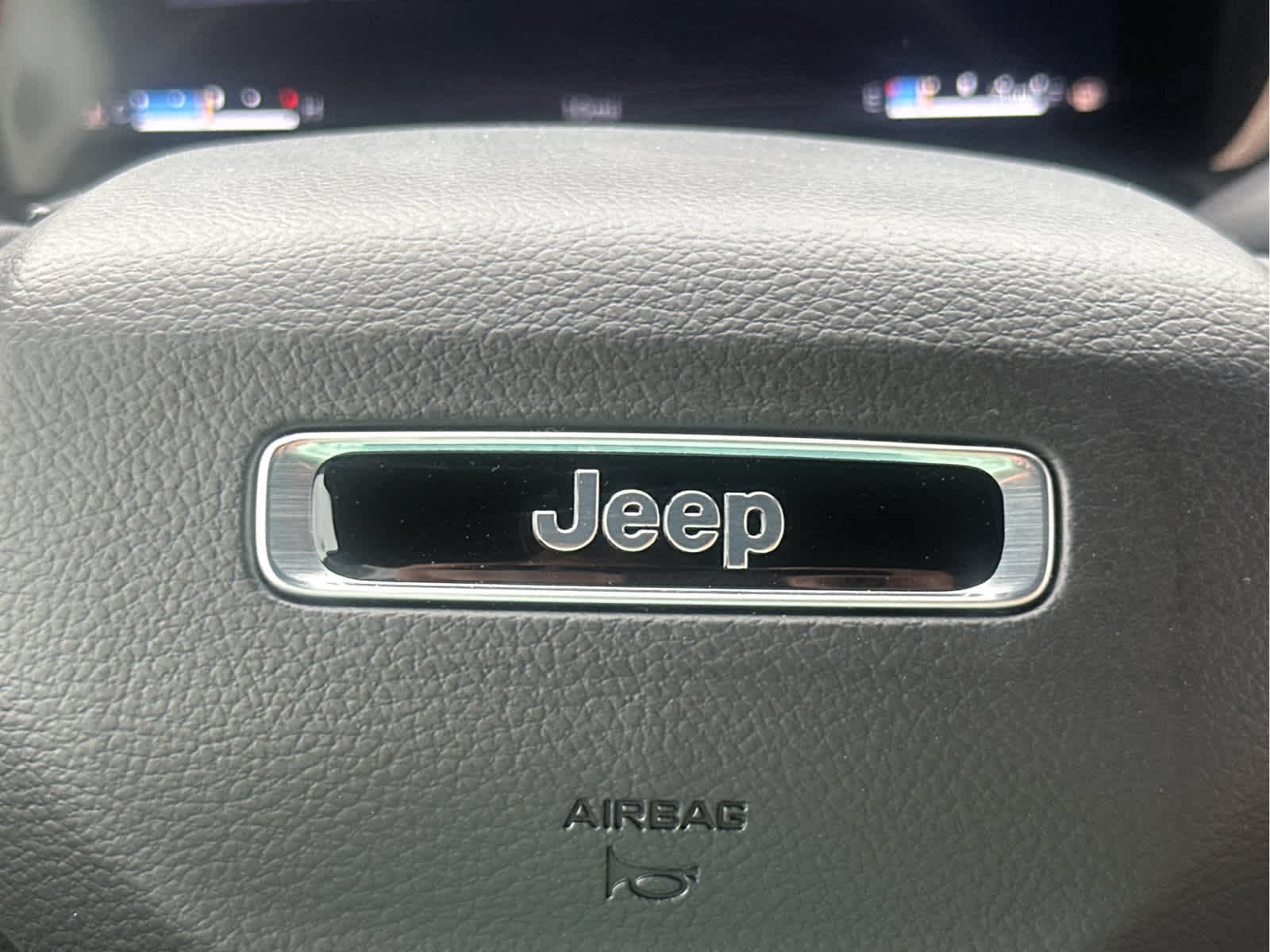 New 2025 Jeep Grand Cherokee L Limited w/ Luxury Tech Group II AWD/4WD image 35