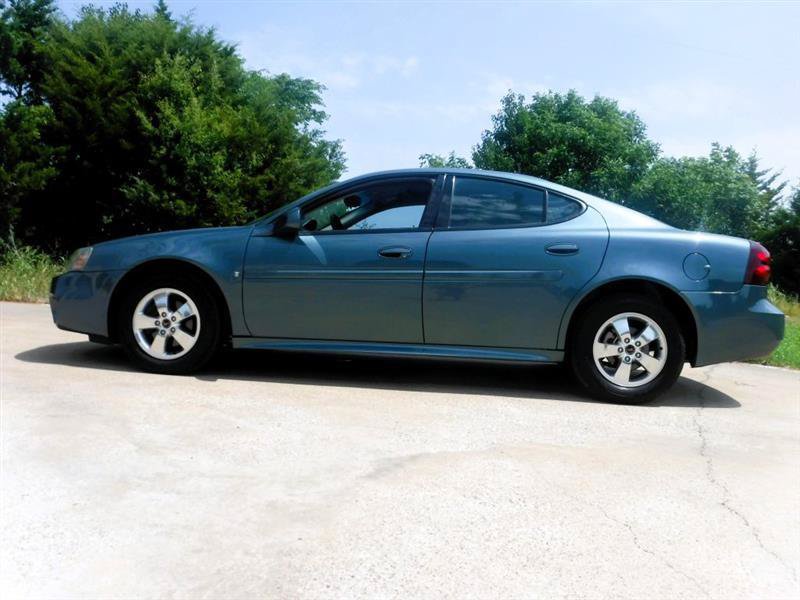 Used 2006 Pontiac Grand Prix w/ Premium Package FWD image 11