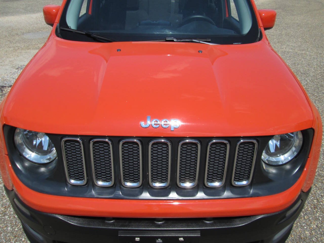 Used 2015 Jeep Renegade Latitude AWD/4WD image 70