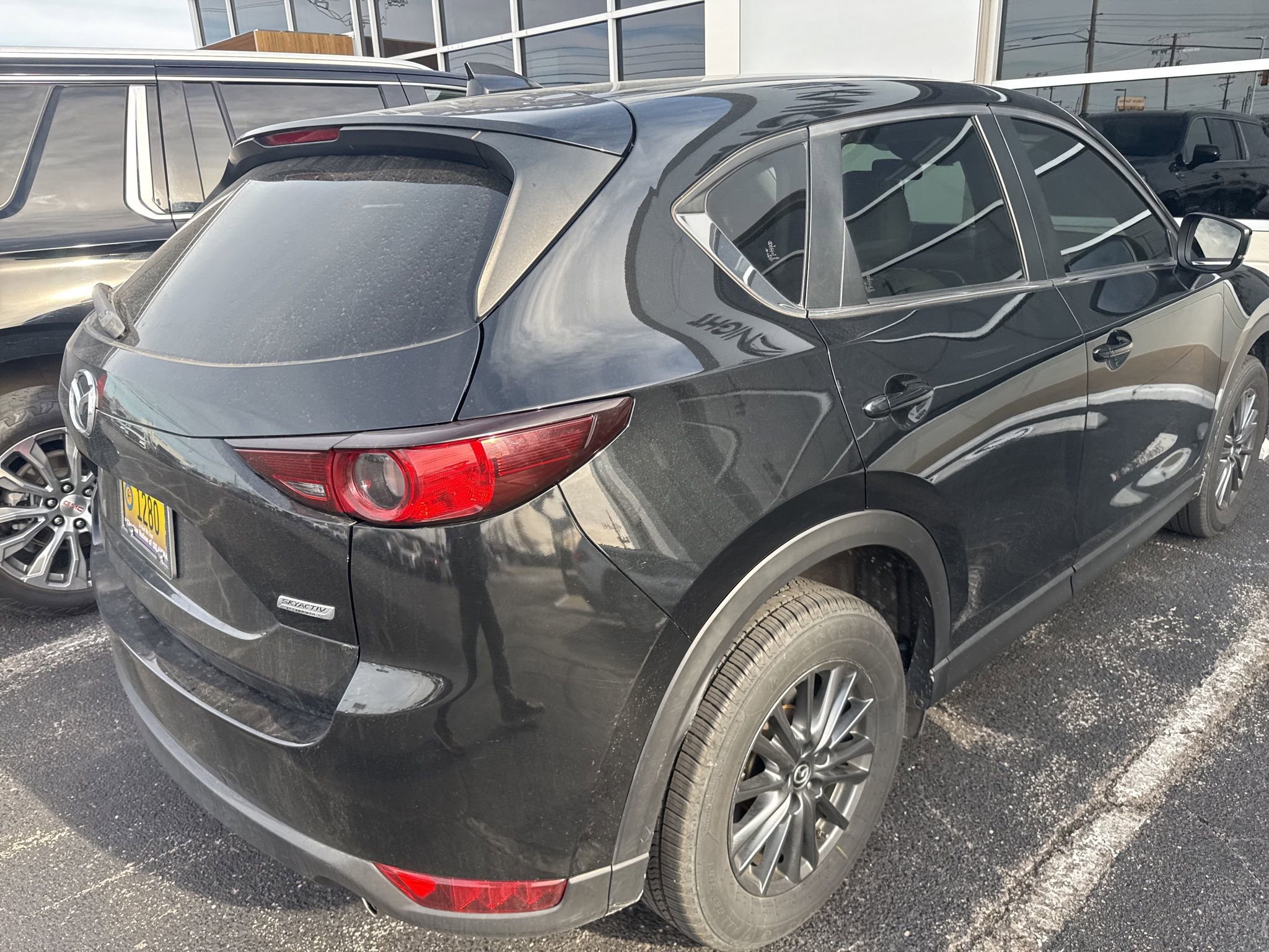 Used 2019 MAZDA CX-5 Touring image 4