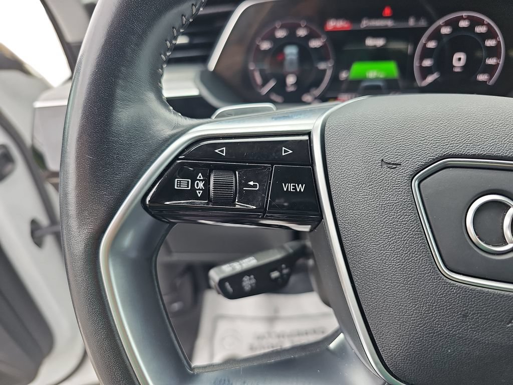 Used 2021 Audi e-tron Premium w/ Convenience Plus Package AWD/4WD image 17