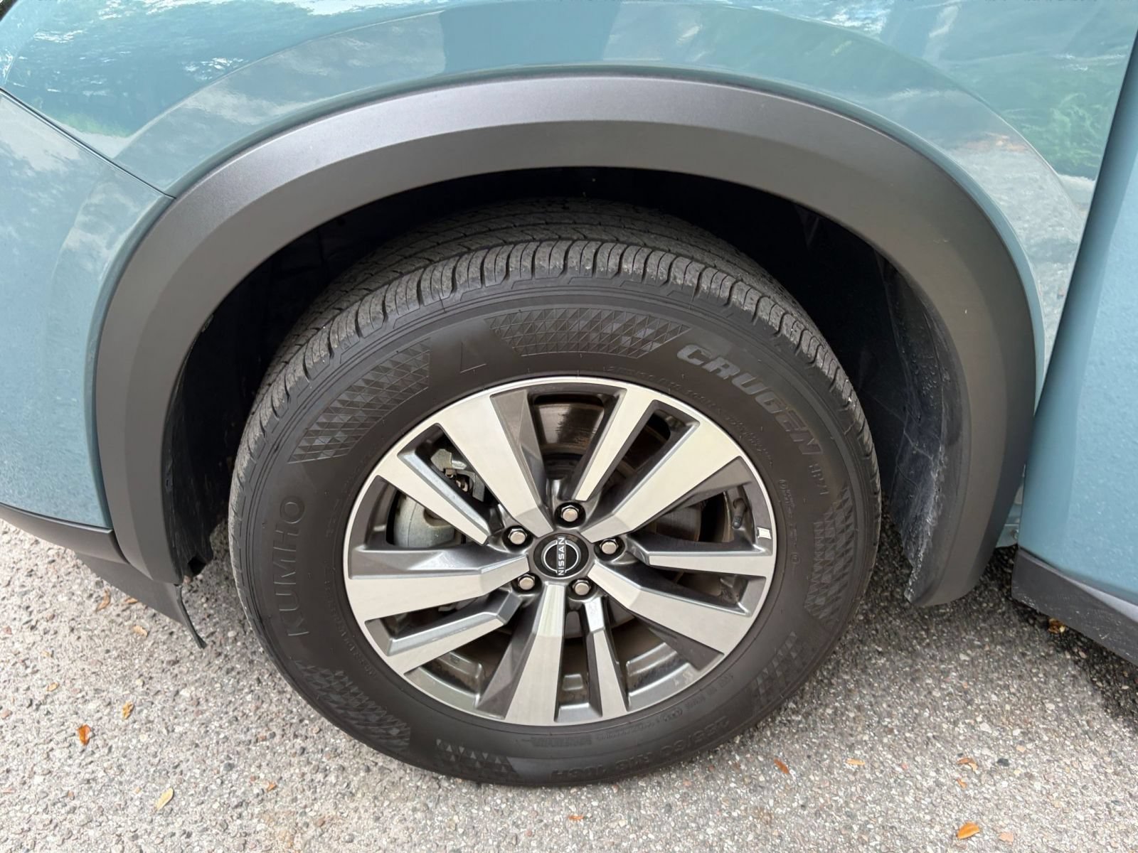 Used 2026 Nissan Pathfinder SL FWD image 32