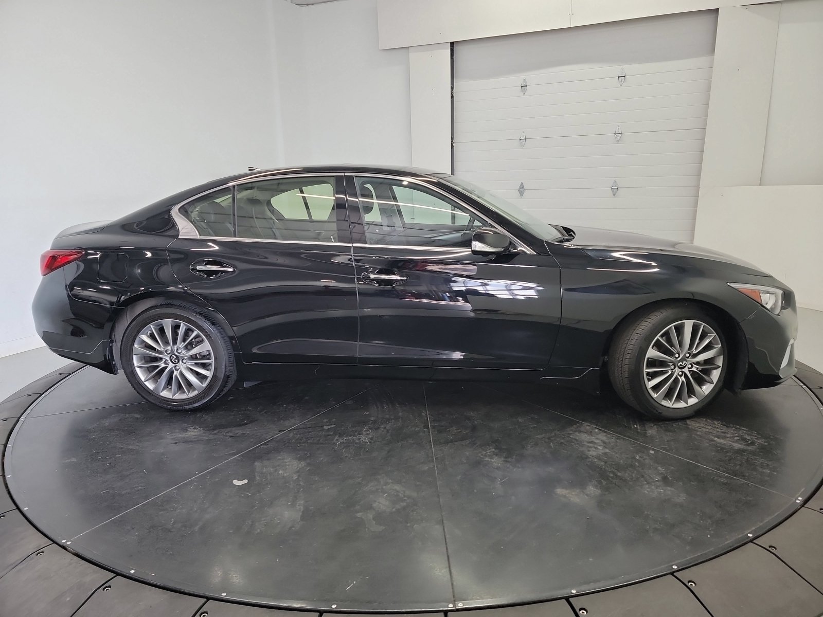 Used 2023 INFINITI Q50 Luxe w/ Cargo Package AWD/4WD image 11