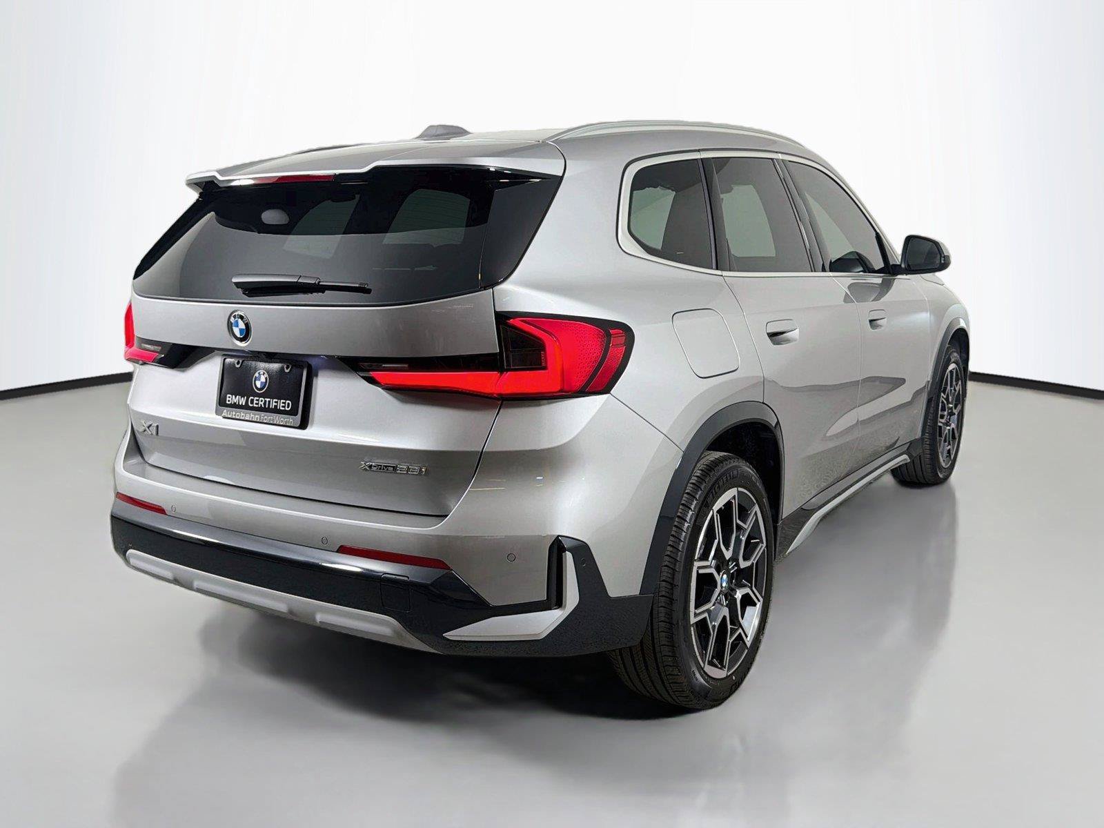 Used 2026 BMW X1 xDrive28i w/ Convenience Package AWD/4WD image 5