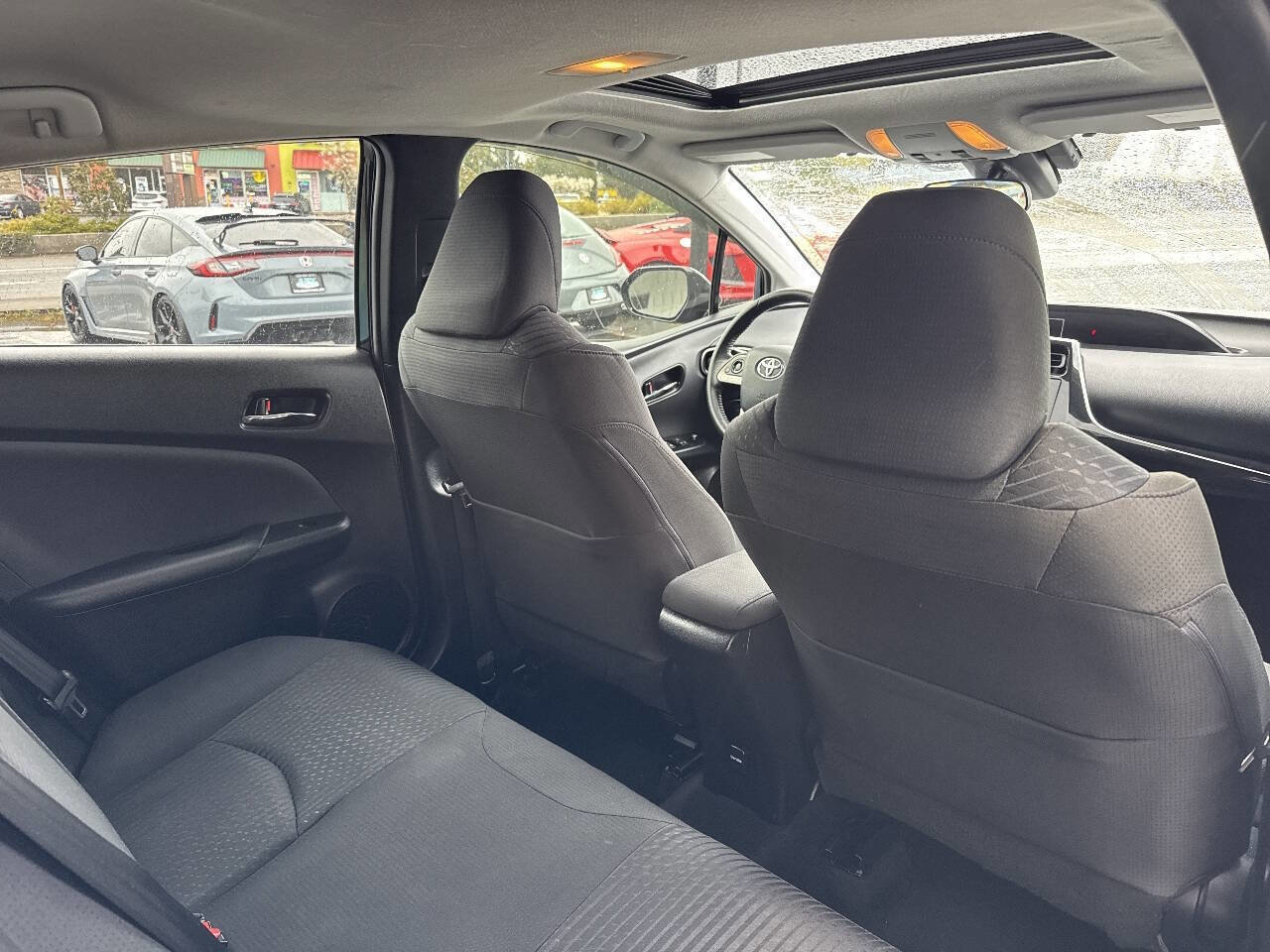 Used 2016 Toyota Prius Three w/ Advanced Technology Package image 19