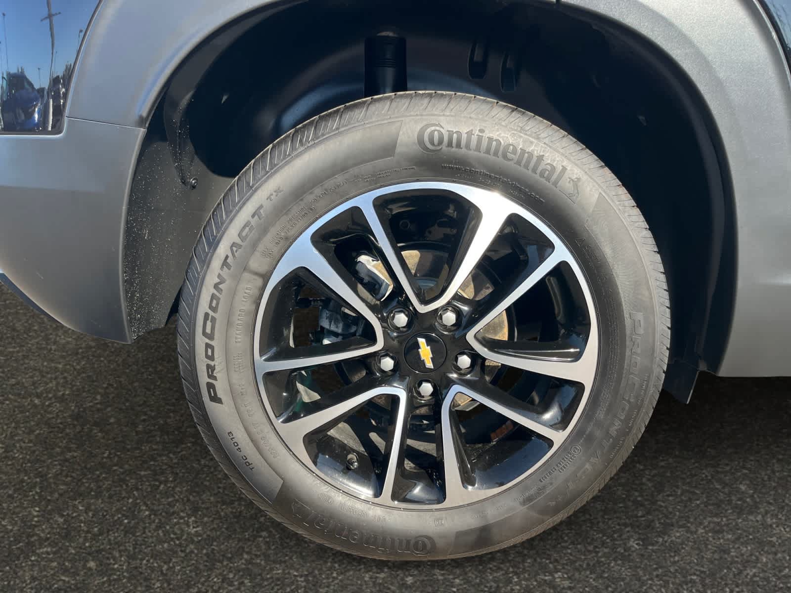 Used 2025 Chevrolet TrailBlazer LT AWD/4WD image 13